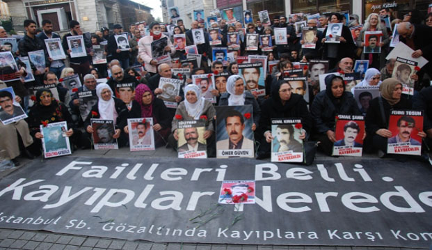 Uluslararası Gözaltında Kayıplar Haftası için ilk etkinlik Galatasaray Meydanı’nda